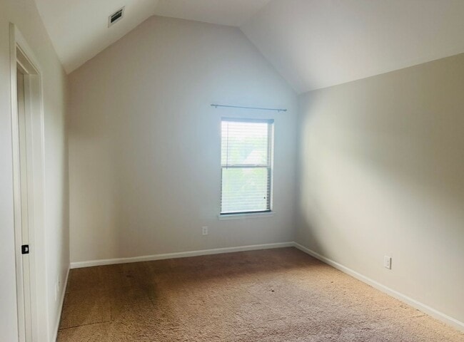 Building Photo - Beautiful 5BR/5BA Home in Greer!