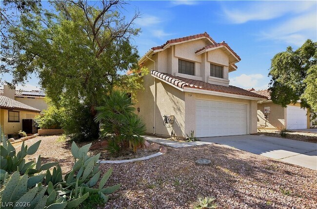 Building Photo - 7709 Kalmalii Ave