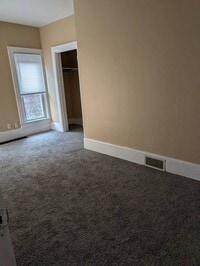 Building Photo - 1508 S Linden Ave