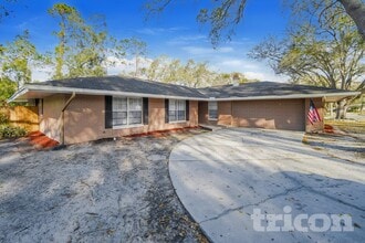 Building Photo - 14314 Ravenwood Ln