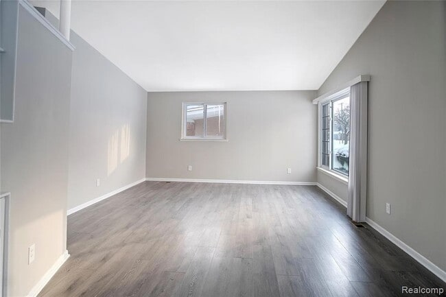 Building Photo - 15230 Marlow St