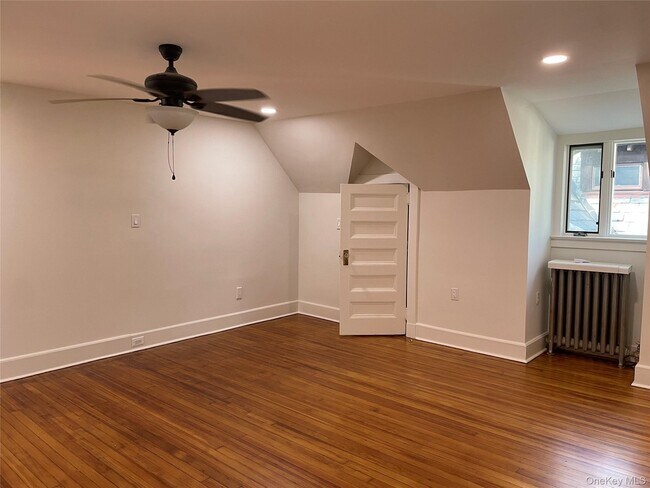 Building Photo - 12 Pine Hill Rd