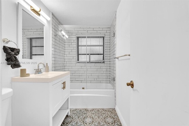 Building Photo - 4144 El Mar Dr