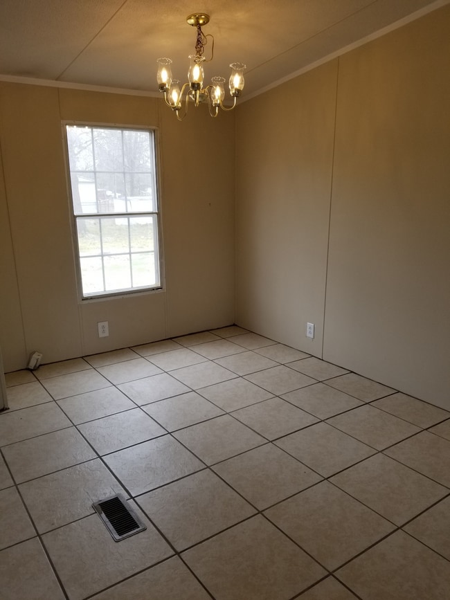 Building Photo - 219 Gramercy Ln
