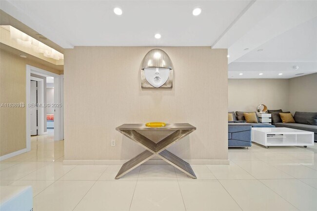 Building Photo - 17875 Collins Ave