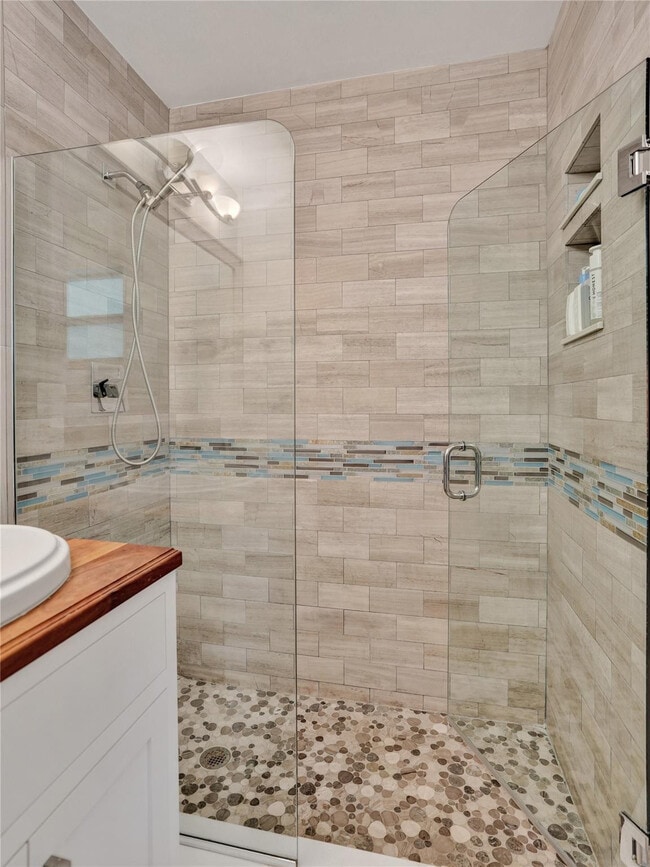 Building Photo - 2501 S Ocean Blvd