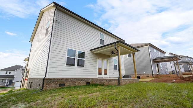 Building Photo - 130 Millbrook Dr