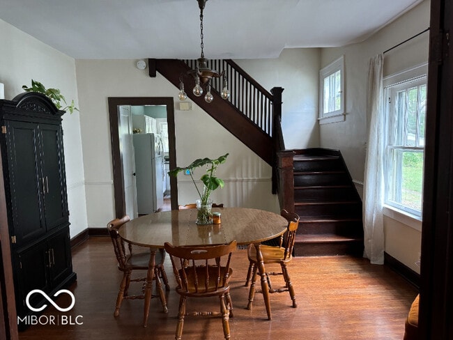 Building Photo - 336 N Lesley Ave