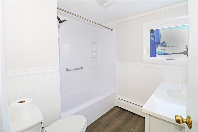 Building Photo - 65 Friendship St