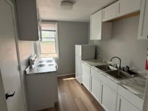 Building Photo - 5036 S 92nd St