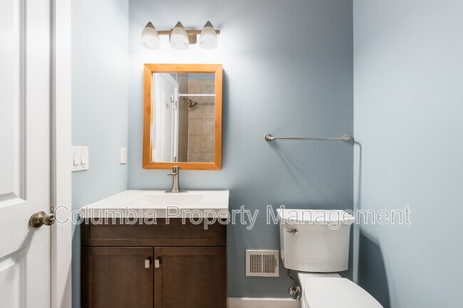 Building Photo - 1553 9th St NW