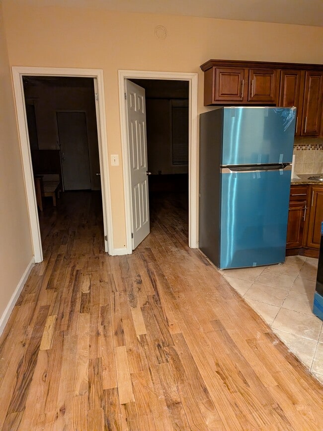 Building Photo - 63 Nichols Ave