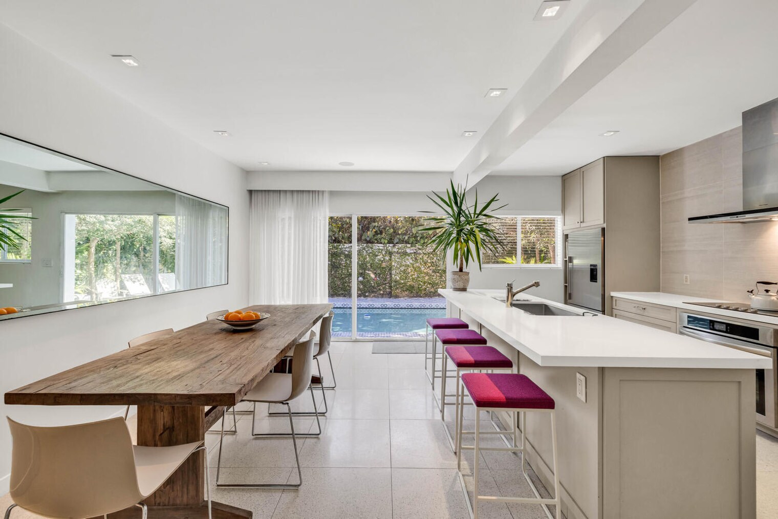 Building Photo - 420 NE 87th St