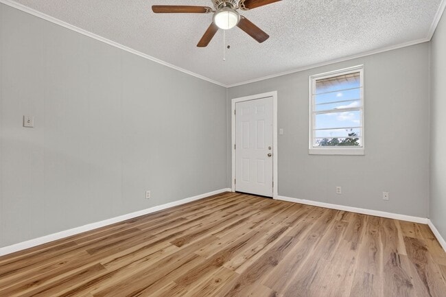 Building Photo - 1200 NW 3rd Ave