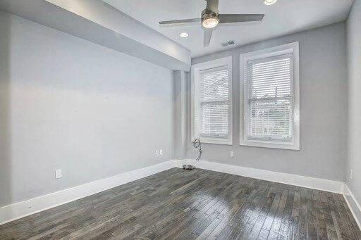 Building Photo - 1220 19th St NE