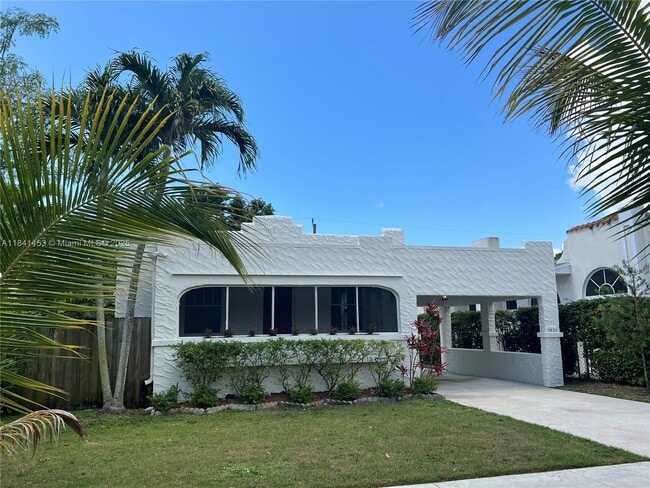 Building Photo - 1624 SW 11th Terrace