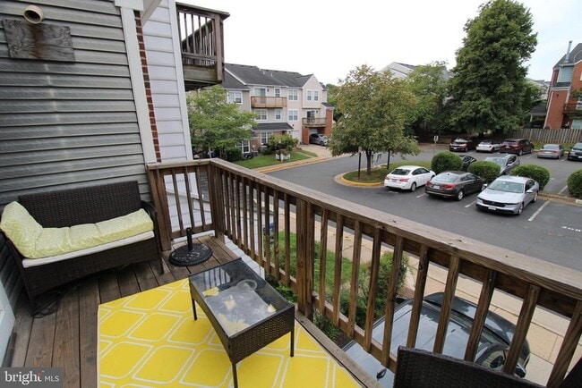 Building Photo - 7863 Apache Ridge Ct