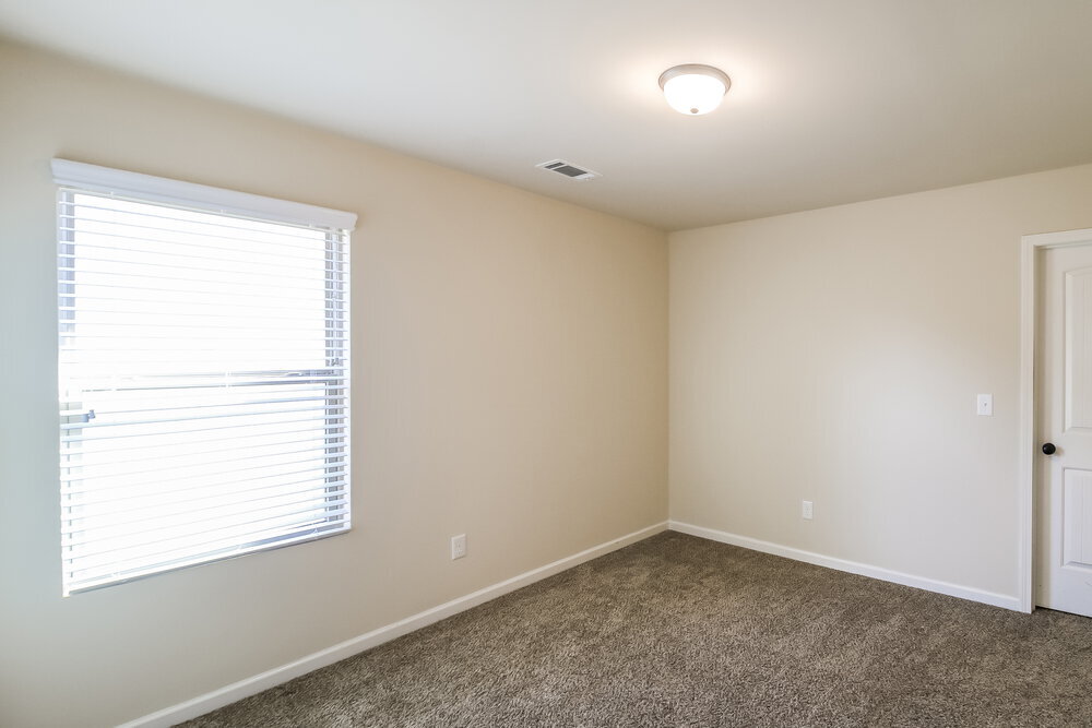 Building Photo - 340 Concord Terrace