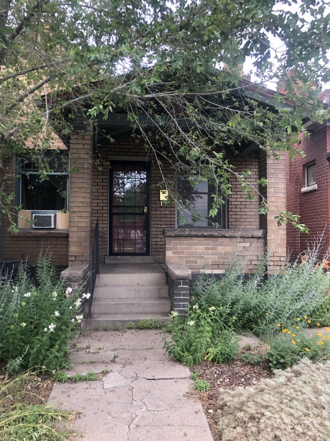 Building Photo - 2611 N Humboldt St