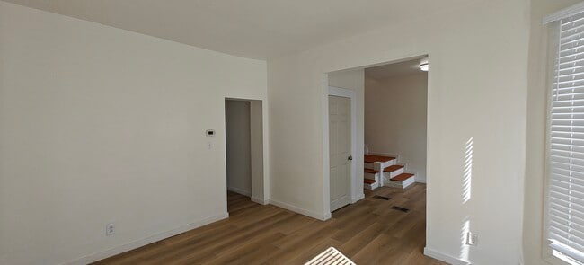 Living Room - 400 Wyandotte Ave