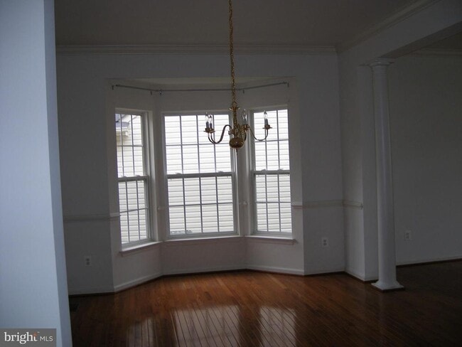 Building Photo - 9778 Lorraine Carol Way