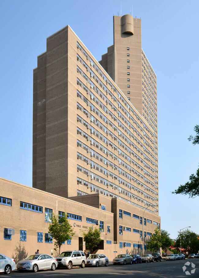 Building Photo - Keith Plaza