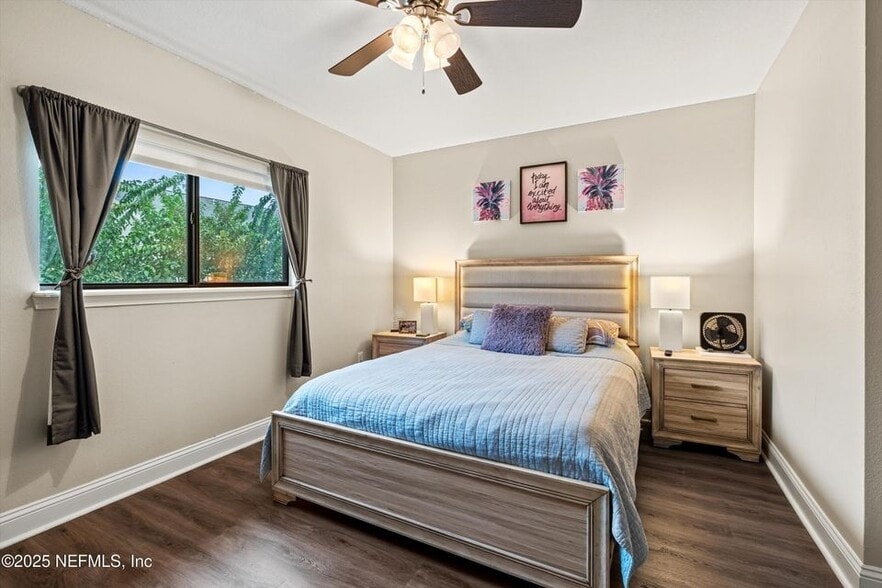 Upstairs Bedroom - 132 La Pasada Cir W