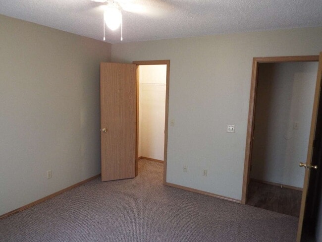 Building Photo - 1510 N Bernice Dr