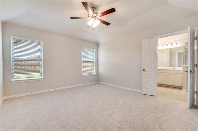 Building Photo - 2024 Briarbrook Dr