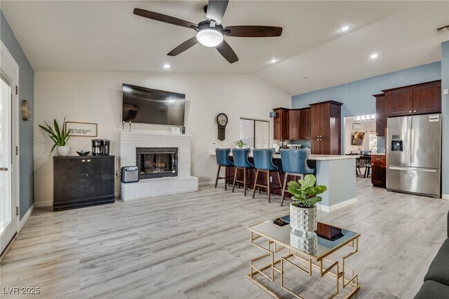Building Photo - 6521 Monterey Vista Ct