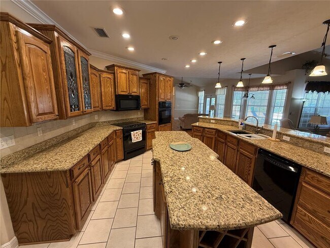 Building Photo - 8762 FL-26