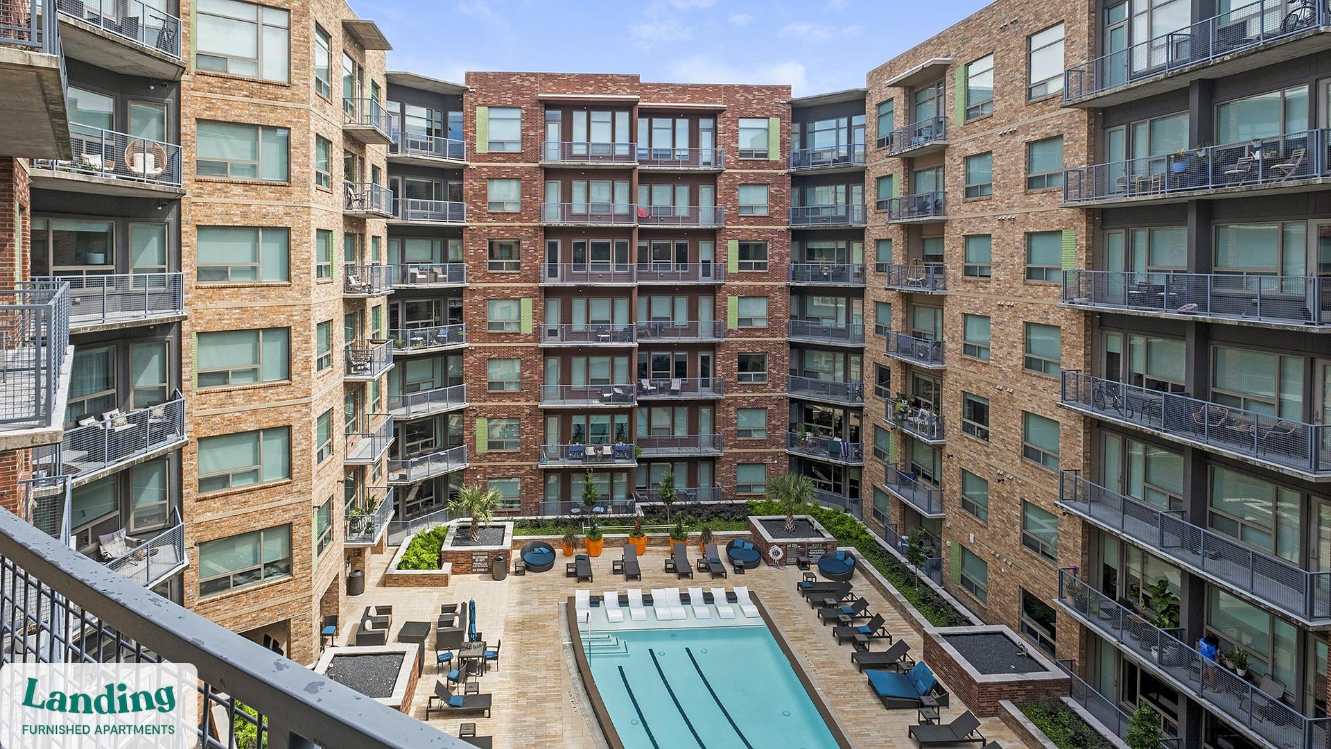 Building Photo - 825 Usener St