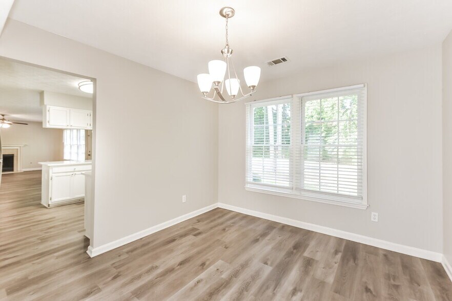 Building Photo - 4877 Fielding Way