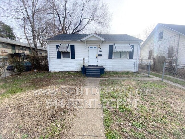 Building Photo - 715 E Riverside Dr