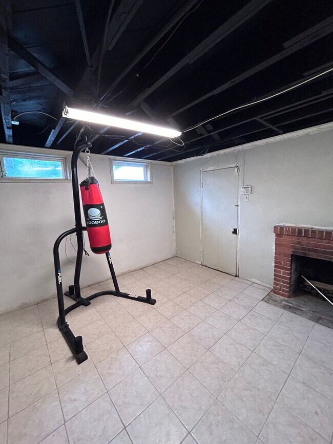 Building Photo - Cute 3 bedroom home, Fantastic Location!