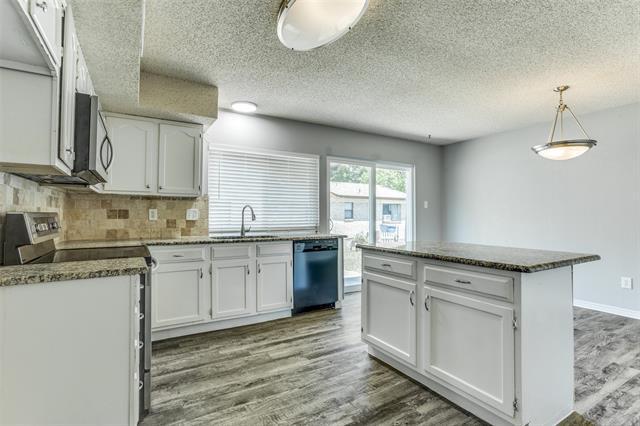 Building Photo - 5818 Jester Dr