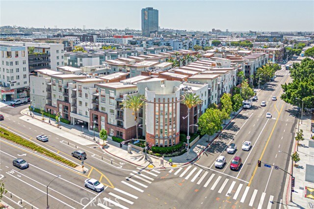 Building Photo - 100 S Alameda St