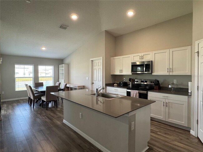 Building Photo - 12734 Mangrove Forest Dr