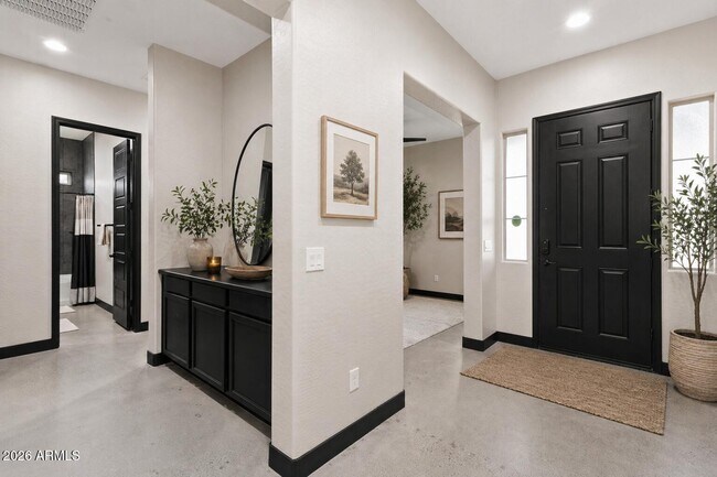 Building Photo - 14144 W Smoketree Dr