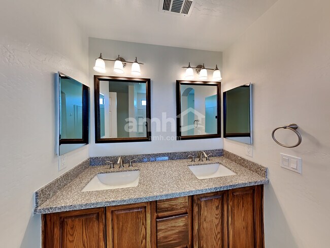 Building Photo - 27913 N 64th Ln