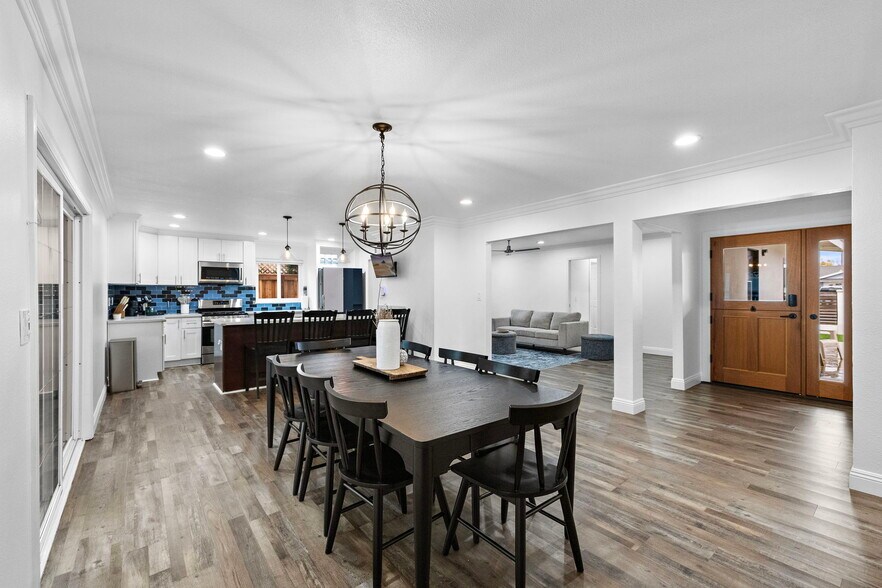 Building Photo - 1581 Baker St