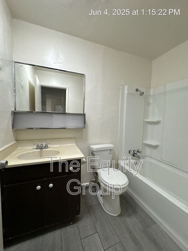 Building Photo - 352 S Blackstone St