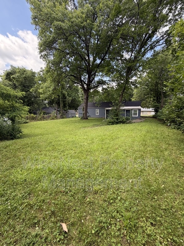 Building Photo - 2725 N 47th Terrace