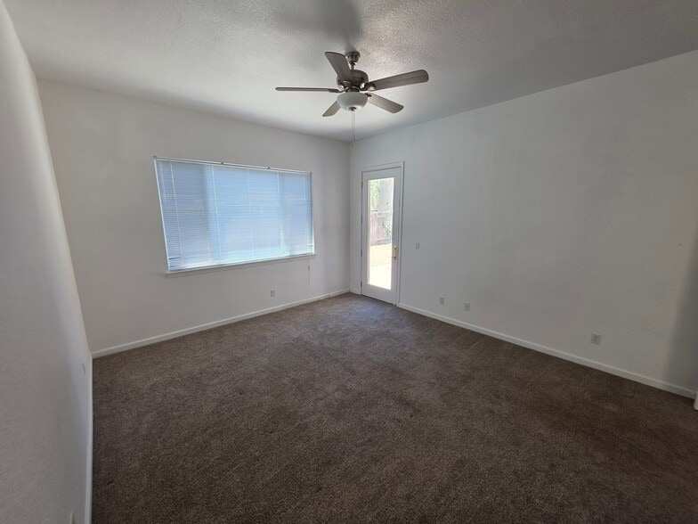 Building Photo - 2271 Celtic Dr