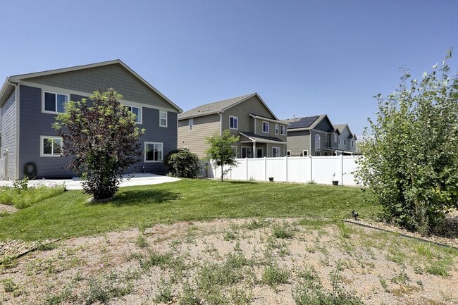 Building Photo - 1748 Ruddlesway Dr