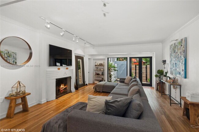 Building Photo - 3794 Irvington Ave