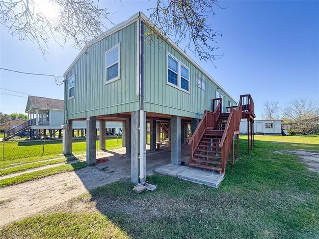 Building Photo - 4615 Heron St