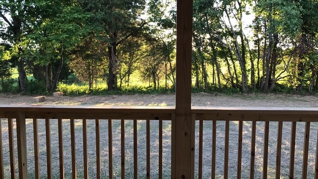 Building Photo - 1474 N POINTE Wy