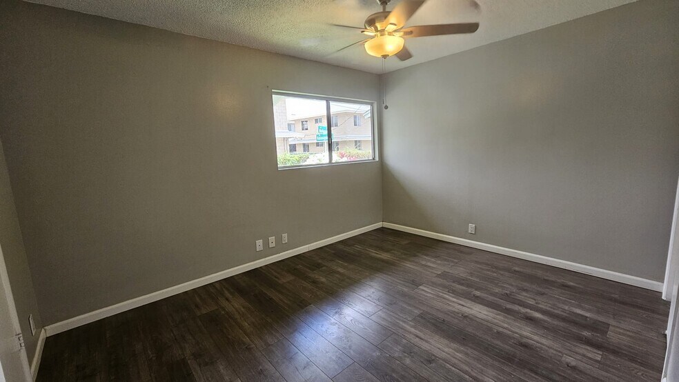 Primary Bedroom Reverse Direction - 85-794 Lihue St
