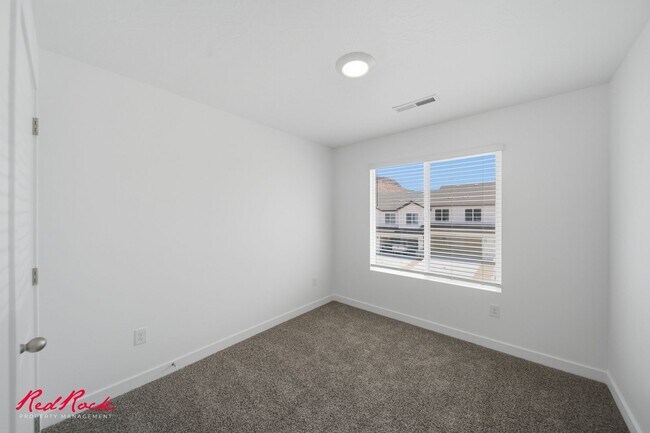 Building Photo - 2775 Rushpink Ln